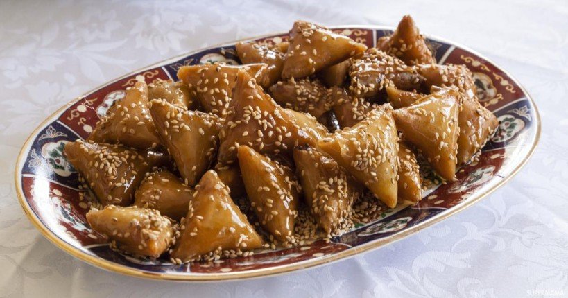 بريوات باللوز