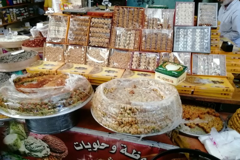 حلويات العيد_ أسواق دمشق_ عدسة المراسل_ الجزيرة نت(1)