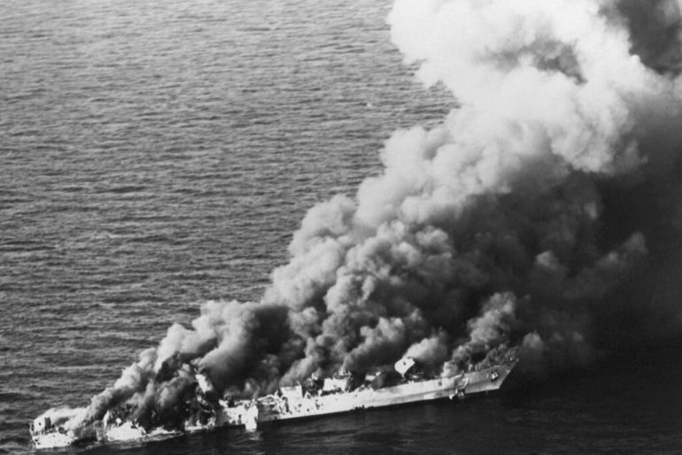 operation praying mantisالصورة من البحرية الامريكية