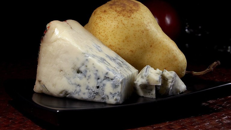 جبن متعفن gorgonzola cheese