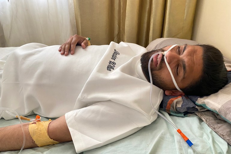 الصحفي عبد الله العطار سأعود للميدان قريبا ولن يفلح الاحتلال في اغتيال رسالتنا الإنسانية-رائد موسى-خان يونس-الجزيرة نت