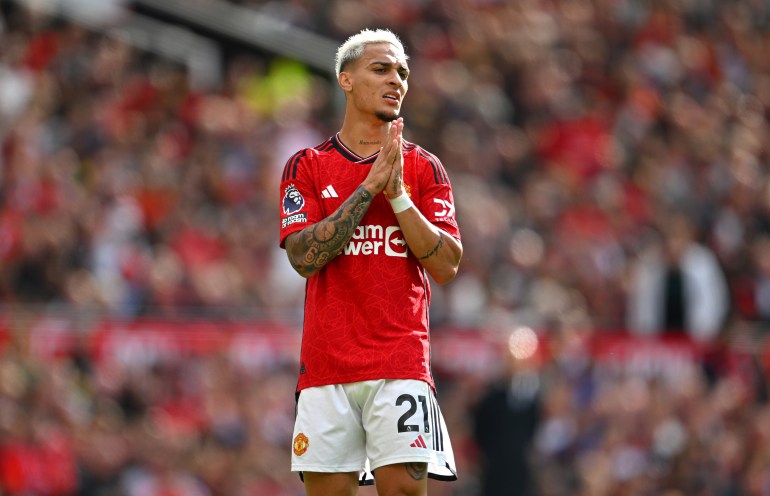 Manchester United v Nottingham Forest - Premier League