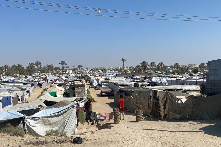 تكررت حوادث سقوط الصناديق بشكل خاطئ على الناس والخيام وأدت إلى وقوع ضحايا وخسائر جسيمة