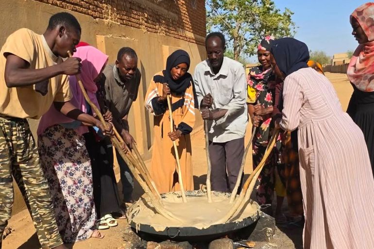 معاناة سكان الفاشر