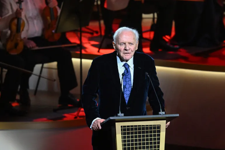 RIYADH, SAUDI ARABIA - JANUARY 17: Sir Anthony Hopkins speaks onstage at the "Life Is A Dream" concert - Composer Sir Anthony Hopkins with the Royal Philarmonic Orchestra for Riyadh Season 2025 live broadcast on MBC on January 17, 2025 in Riyadh, Saudi Arabia. (Photo by Cedric Ribeiro/Getty Images for GEA)