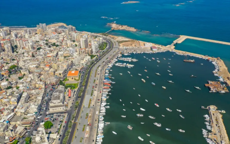 El-Mina is the site of the ancient city of Tripolis that dates back to the Phoenician era, and is one of Lebanon's oldest cities