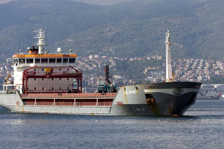 Turkish-flagged cargo ship Polarnet, carrying Ukrainian grain, approaches its final destination, marking the completion of the first shipment since the exports were re-launched from Ukraine, at Safiport Derince in gulf of Izmit in Kocaeli province, Turkey August 8, 2022. REUTERS/Umit Bektas