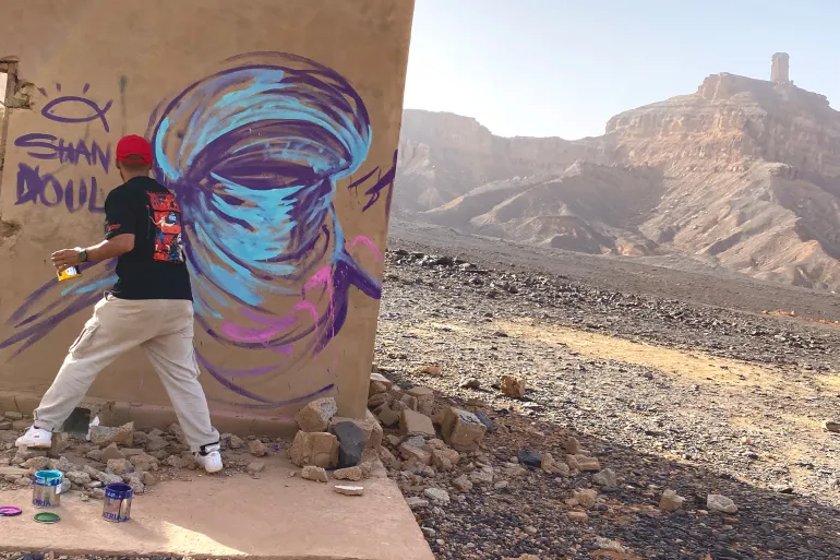 جدارية رقمية للفنان بوليفة في مدينة بنغازي عام 2022 عندما تعذر حصوله على تصريح للرسم الحي