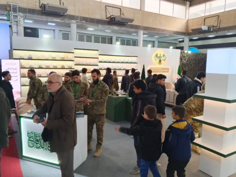 ‎⁨معرض دمشق الدولي للكتاب _جناح وزارة الدفاع_ الجزيرة نت