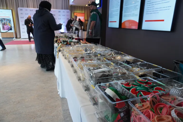 ‪معوض للأعمال اليدوي الفلسطينية على هامش مؤتمر كوبنهاغن عن غزة يناير 2026.JPG