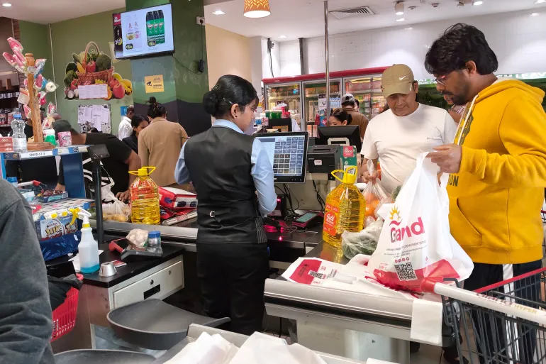 وزارة التجارة والصناعة دعت إلى الالتزام بالإرشادات الرسمية والشراء وفق الحاجة لتعزيز الاستهلاك الواعي