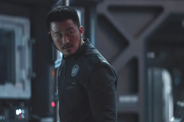 مشهد من الفيلم الصيني الأرض التائهة @(آي ام دي بي)