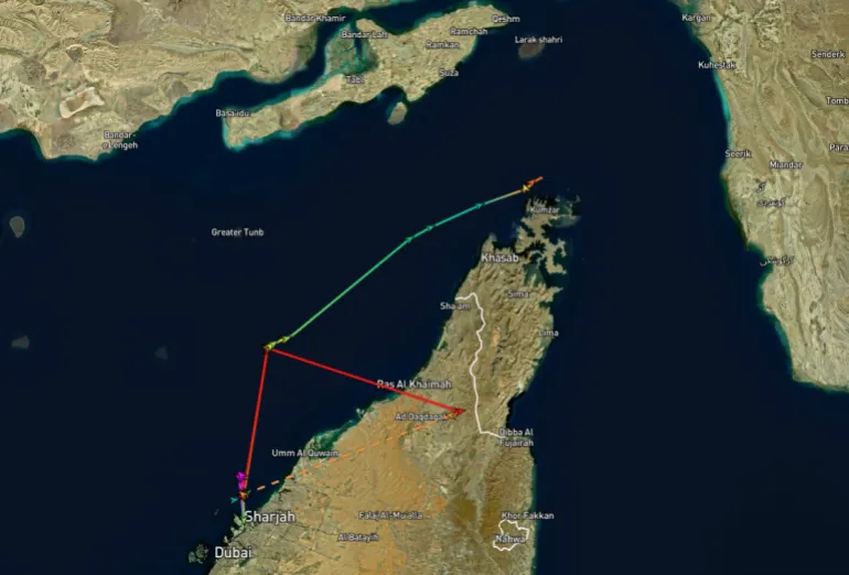 ***داخلية*** استهداف سفينة شحن في مضيق هرمز على بُعد ميلين من شواطئ عُمان المصدر: مارين ترافيك