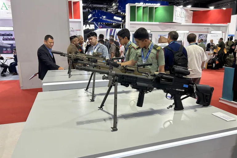 معرض الدفاع والأمن في كوالمبور (الجزيرة)
