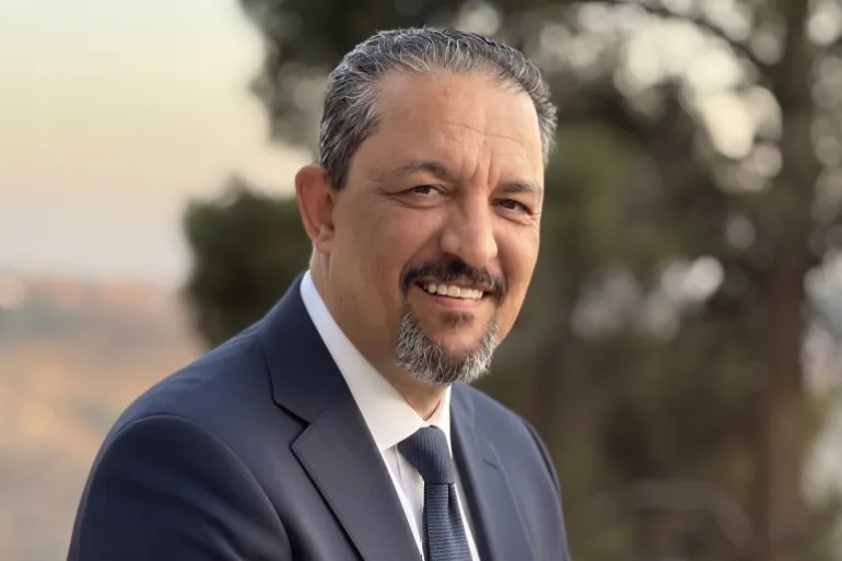 _الشاعر الأردني حسين جلعاد 01