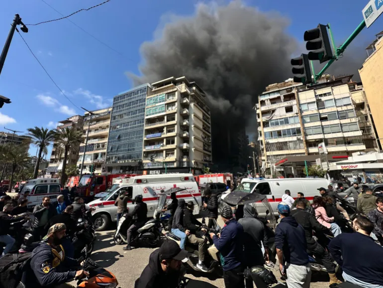 سلسلة من الغارات الإسرائيلية استهدفت مناطق متفرقة في لبنان من الجنوب إلى الشمال(1)