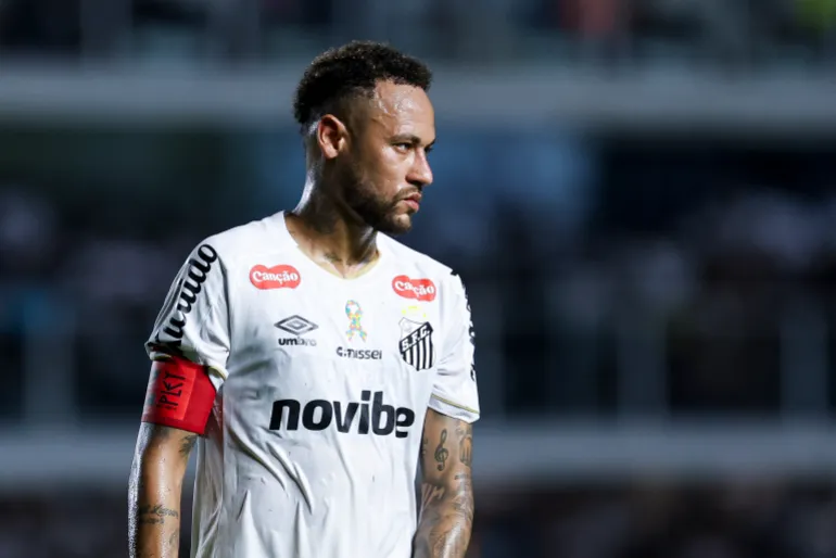 SANTOS, BRAZIL - APRIL 2: Neymar Junior of Santos looks on during the Brasileirao 2026 match between Santos and Remo at Estadio Urbano Caldeira on April 2, 2026 in Santos, Brazil. (Photo by Ricardo Moreira/Getty Images)