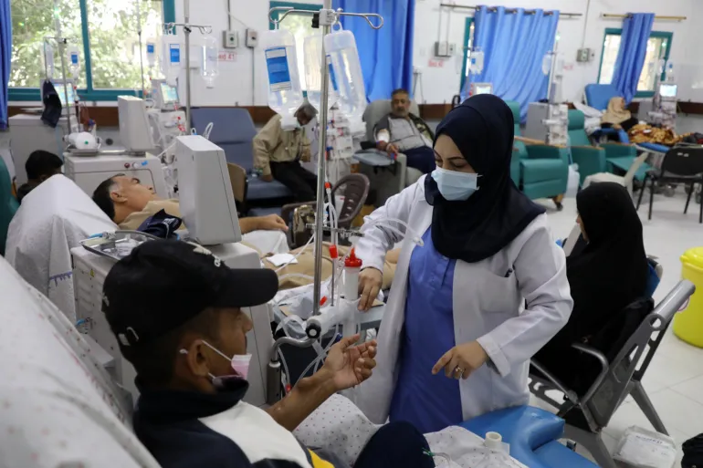 مجمع الشفاء كأكبر مقر علاجي يؤمه الغزيون من شمال القطاع إلى جنوبه قبل الإبادة "أرشيف وزارة الصحة"