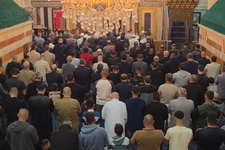 صلاة العيد في المسجد الإبراهيمي في الخليل المصدر من تيليجرام @QudsN