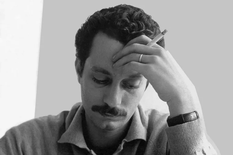 "أدب غسان كنفاني".. روائي فلسطين الذي أسالت حبره ودماءه 