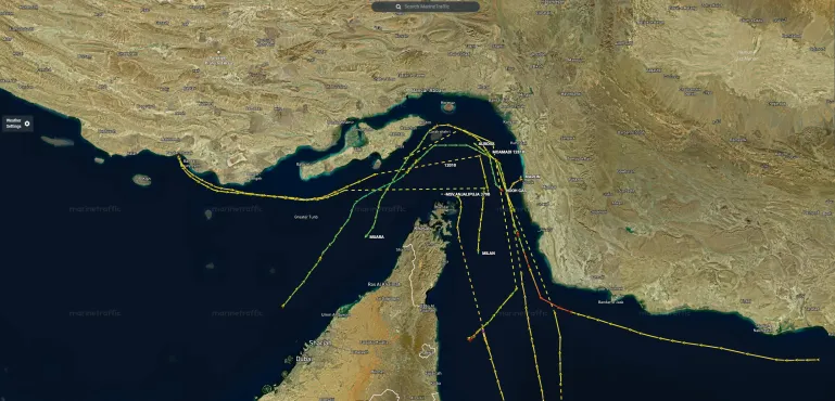 شملت حركة العبور 6 سفن شحن، وسفينة حاويات وناقلة حجر جيري وناقلة غاز بترولي (مارين ترافيك)