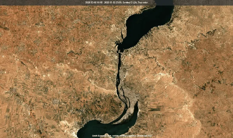 ****داخلية***** صور الأقمار الصناعية توثق ابتلاع الفيضانات للأحياء وانهيار السدود في سوريا credit : European Union, contains modified Copemicus Sentinel data 2026
