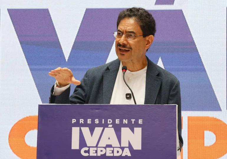 epa12981691 Colombian Senator Ivan Cepeda, the presidential candidate for the ruling Pacto Historico party, speaks at a press conference in Bogota, Colombia, 21 May 2026, 10 days before the 31 May presidential elections. EPA/Mauricio Duenas Castaneda