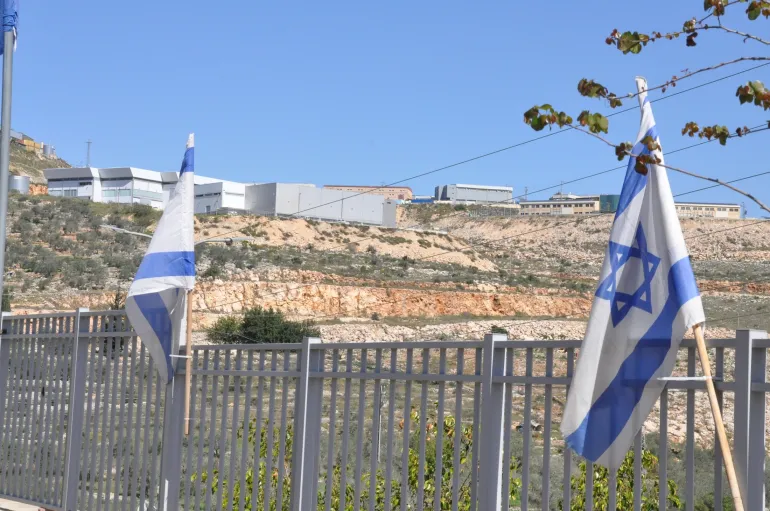 المنطقة الصناعية "بروخين" أقيمت على أراض بملكية خاصة للفلسطينيين بعد أن سلبت منهم.. إقامة وحدة طابو إسرائيلية بالضفة ومصادرة نحو مليون دونم لتعزيز الاستيطان.