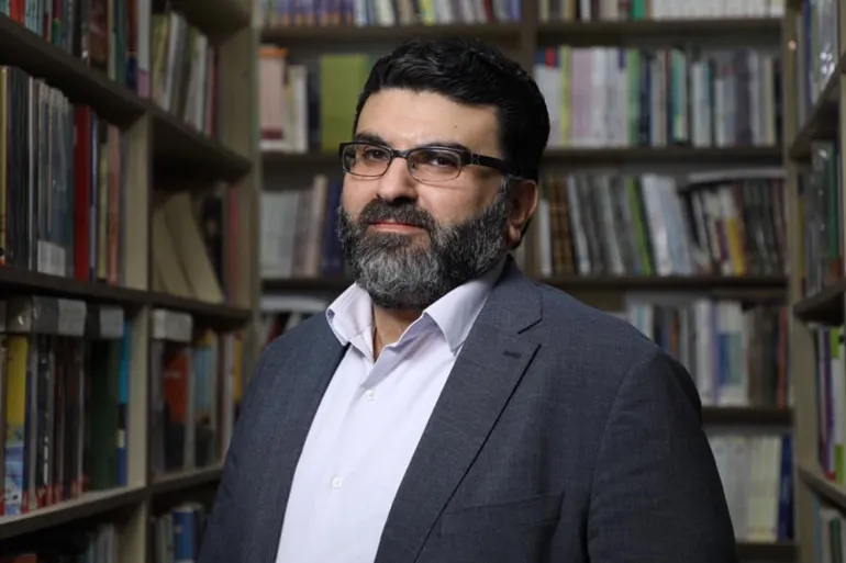 محمد الهادي صاحب "دار الرافدين"