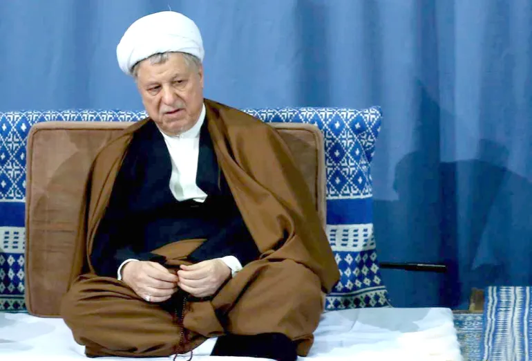 وقد أشار رفسنجاني بأن تقرير وزارة المخابرات بحصوله على أكثر من 70٪ من الأصوات دليل على عدم اهليته للرئاسة. مواقع التواصل