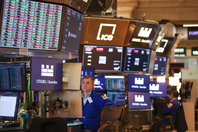 epa12924973 A trader works on the floor of the New York Stock Exchange in New York, USA, 30 April 2026. Wall Street reacted to key inflation data, a dip in oil prices and a first-quarter GDP report. EPA/SARAH YENESEL