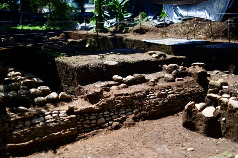 A view shows part of an area where Mexican archaeologists have discovered a pre-Hispanic structure and sculpture with unusual characteristics in the eastern state of Veracruz, which may date back about 1,400 years and display features not previously recorded in the region, according to a statement issued by the National Institute of Anthropology and History (INAH) on Wednesday, in Coatepec, Veracruz, Mexico, June 18, 2026.REUTERS/Oscar Martinez