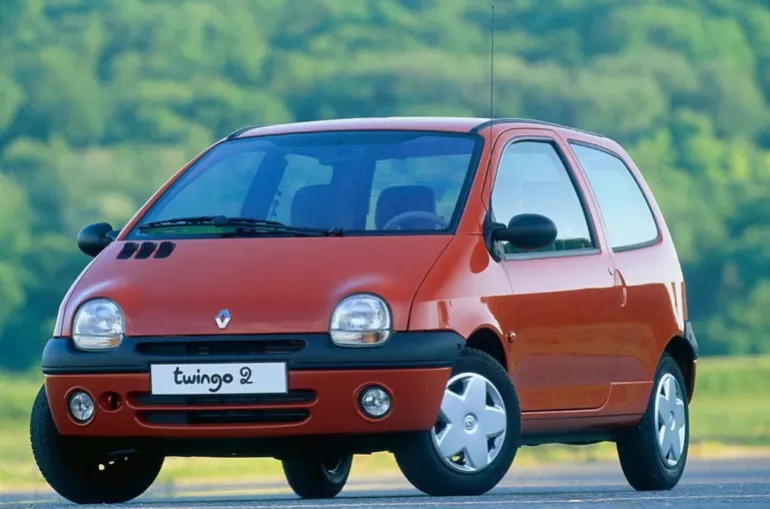 رينو (Twingo).. السيارة التي فرضت نفسها ولم يتفق عليها الجميع